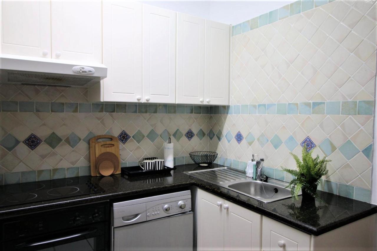 Cosea Living: Seaside 2 Bedroom Flat Kings Palace 209 Paphos Eksteriør bilde